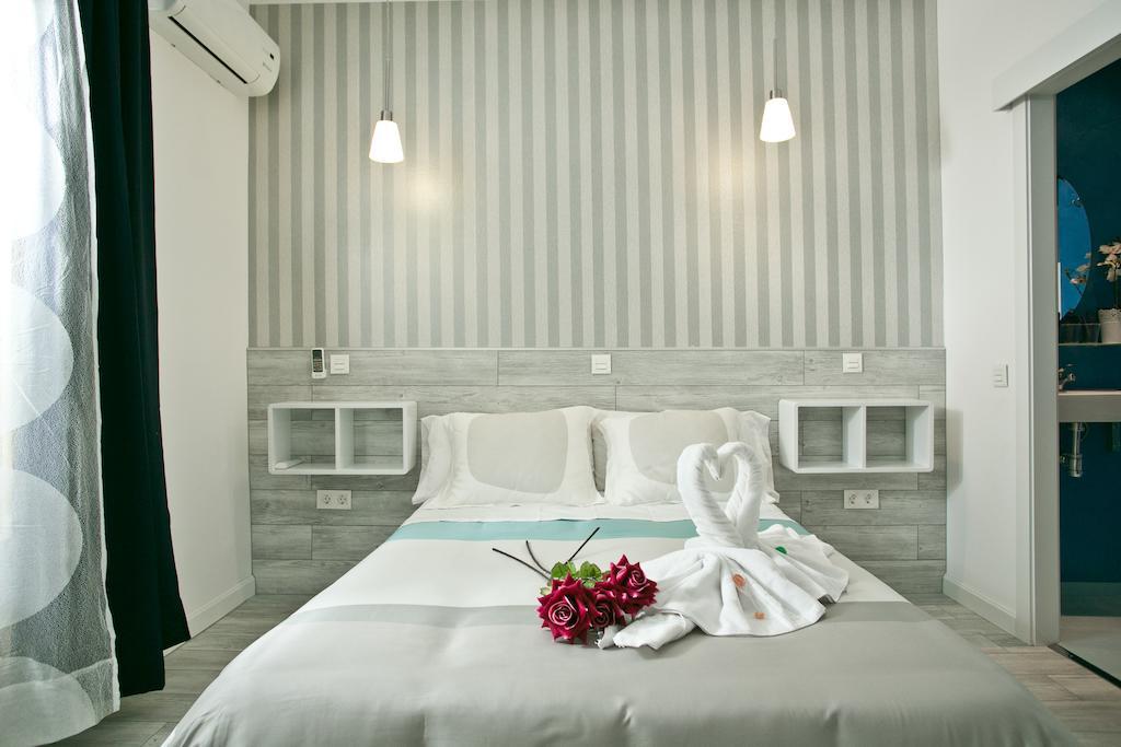 Hostal Lauria Мадрид Экстерьер фото