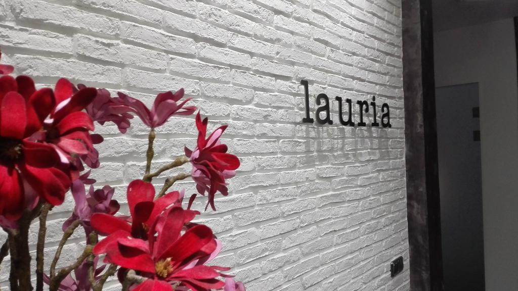 Hostal Lauria Мадрид Экстерьер фото